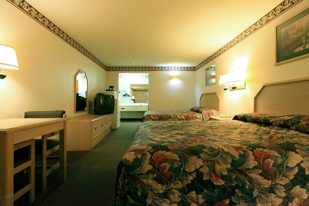 Brentwoodinn&Suites グレン・アレン エクステリア 写真